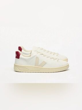 Veja URCA CWL White Pierre Marsala Sneaker